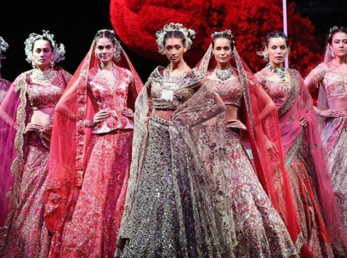 FDCI India Glamorous Couture Extravaganza